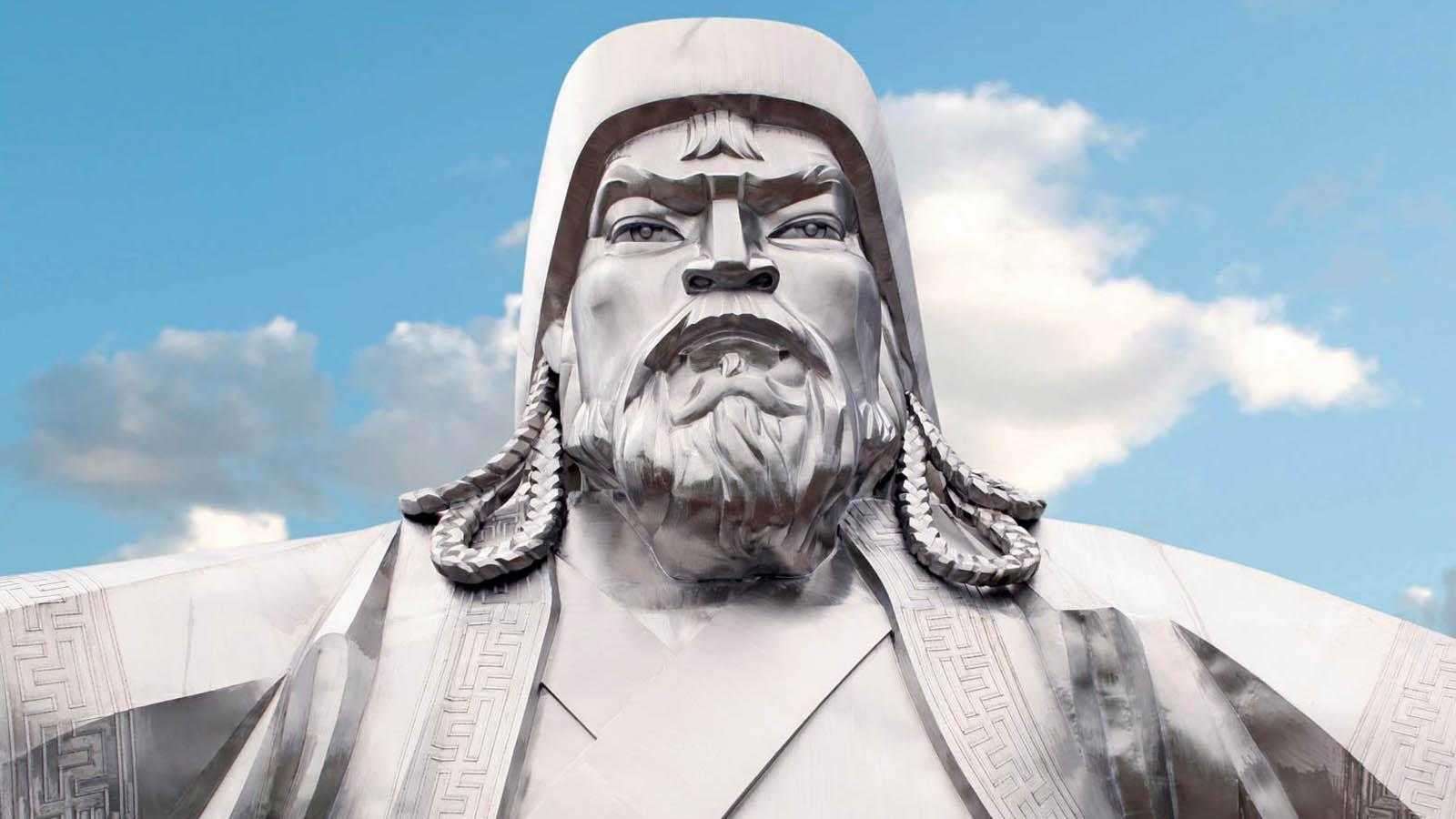 Tarihin Gölgesinde Kalan Hükümdar Cengiz Han ve Moğollar kapak fotoğrafı